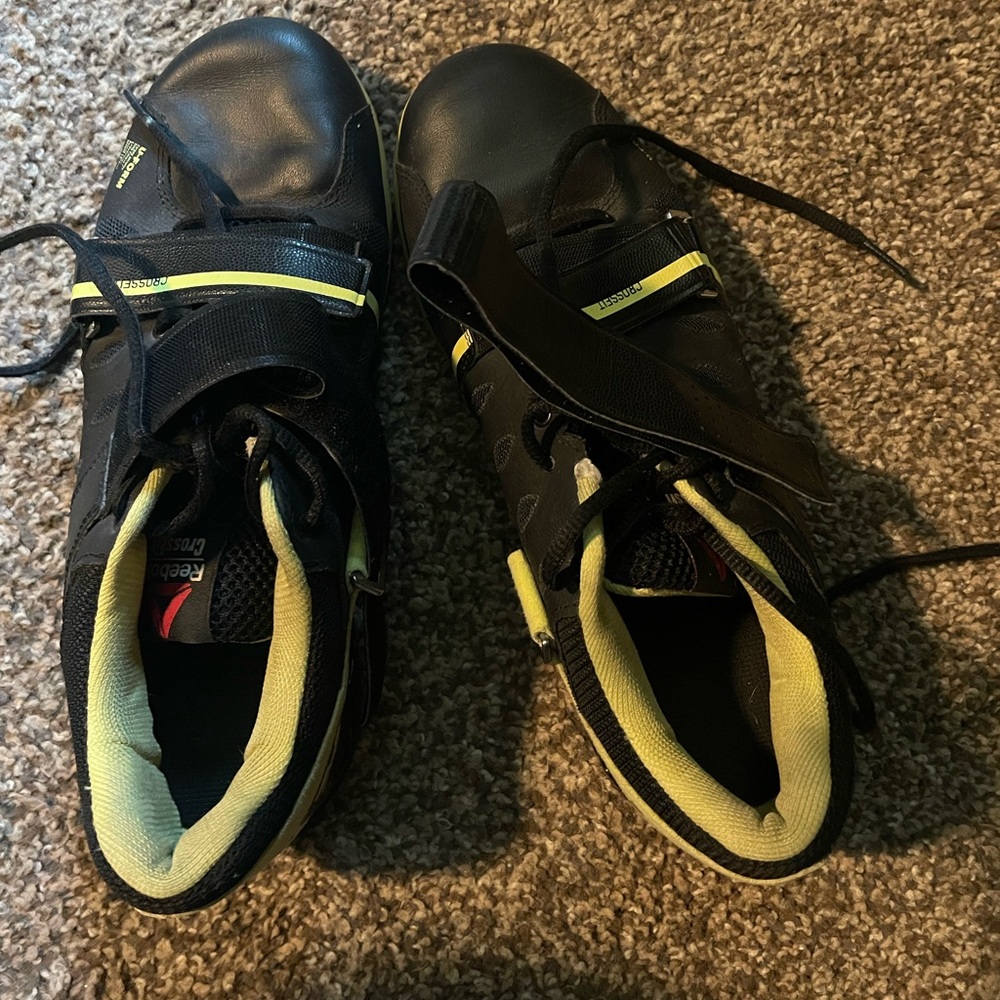Reebok squat shoes